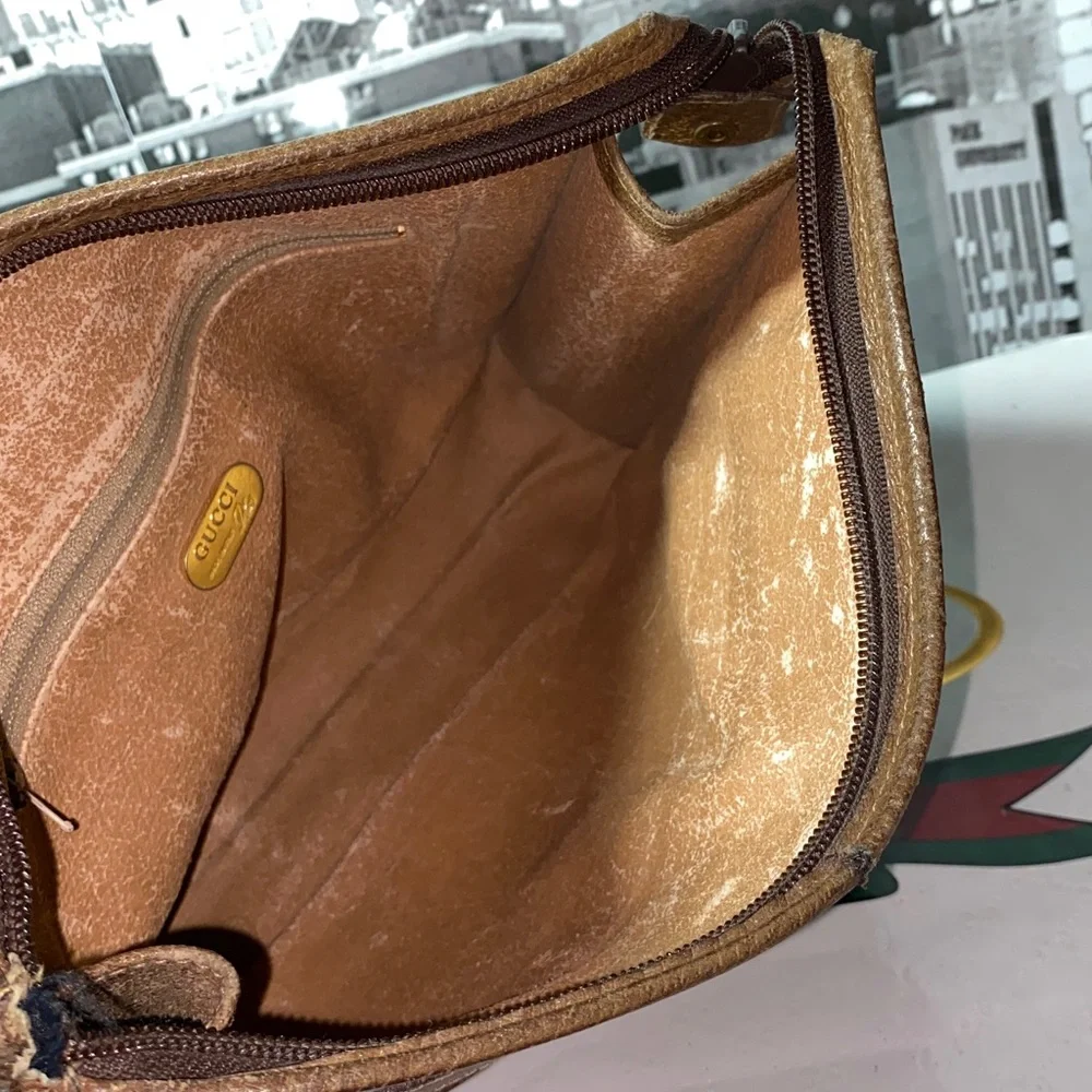 Authentic Rare Gucci Plus GG Monogram Clutch - Picture 15 of 15
